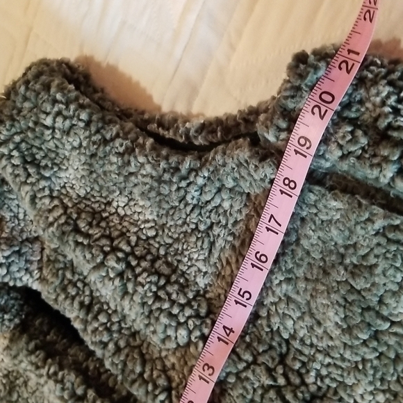 Fantastic Fawn | Faux Shearling Sherpa Vest - Picture 6 of 8